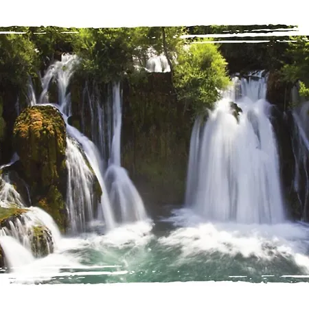 Alen - National Park Retreat - With Garden & Terrace بيت للعطل