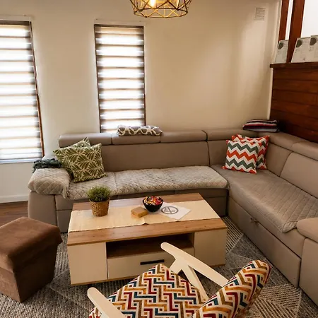 Alen - National Park Retreat - With Garden & Terrace * كولين فاكوف
