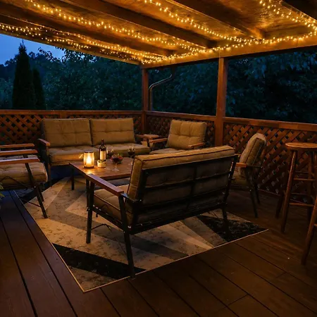 Alen - National Park Retreat - With Garden & Terrace كولين فاكوف