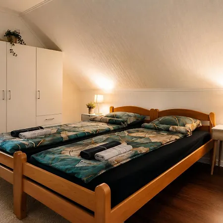 Alen - National Park Retreat - With Garden & Terrace كولين فاكوف